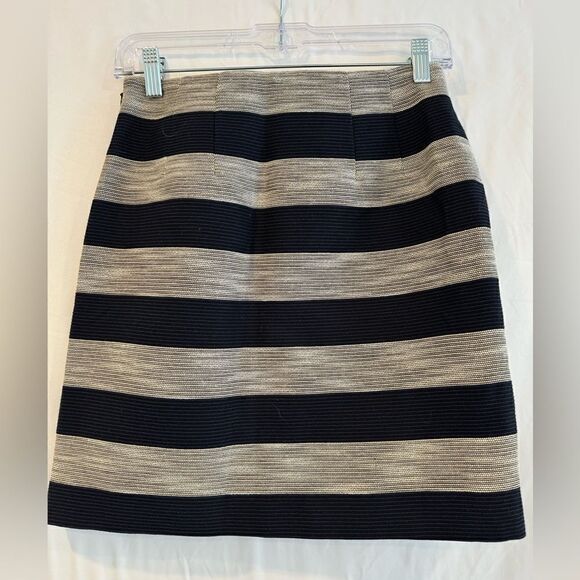 NWT Ann Taylor Loft Striped Pencil Skirt - Picture 2 of 2